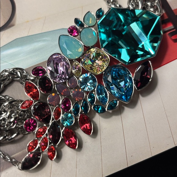 Authentic Swarovski beautiful Multi Color Tropical Collar Necklace NIB. - Picture 15 of 15